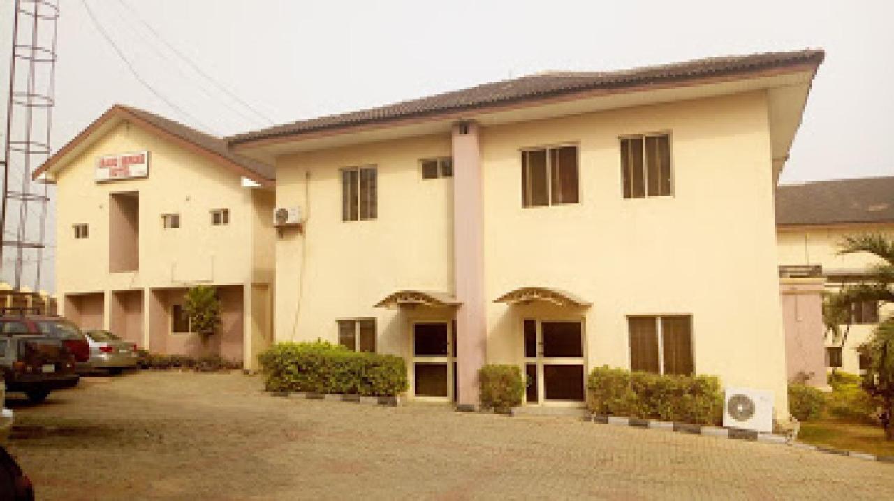 Room In Lodge - Grand Serene Hotel-Ibadan Exterior foto